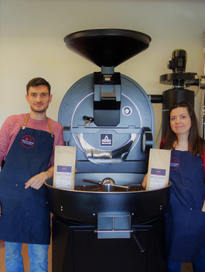 Arlo's Coffee, artisan torréfacteur engagé à Rambouillet, travaille avec des professionnels comme des restaurants, des épiceries fines, des fermes, des boulangeries et bien d'autres encore. Arlo's Coffee est une brulerie dans les Yvelines.