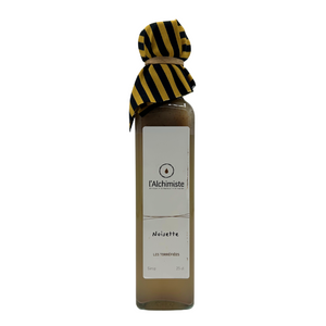 Sirop artisanal noisette. Accompagnez nos délicieux cafés avec ce sirop saveur noisette ! Ingrédients : sucre, eau de Chevreuse, noisette, jus de citron. 25cl. En vente chez Arlo's Coffee, torréfacteur artisanal à Rambouillet dans les Yvelines (78).