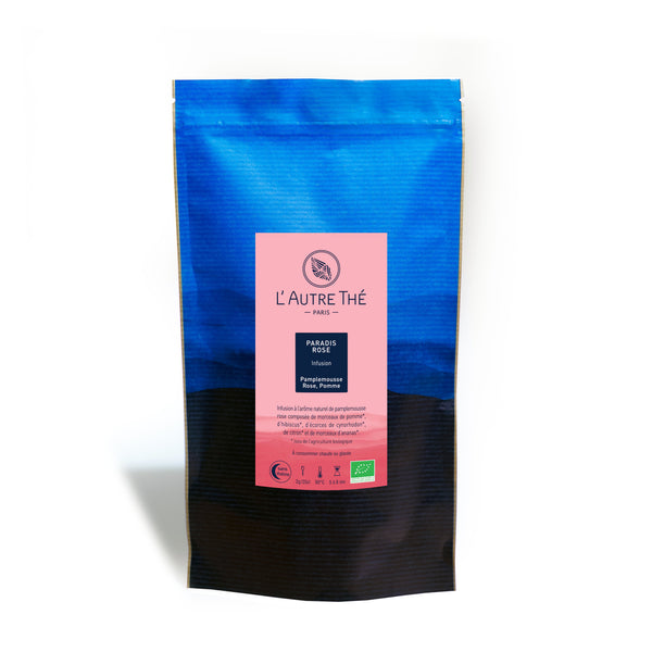 Infusion - Paradis Rose Bio / L'autre thé / Arlo's Coffee / Cette infusion bio est une eau de fruits à l'arôme naturel de pamplemousse rose, composée de morceaux de pommes, d'écorces de cynorhodon et de citron, d'hibiscus, de morceaux d'ananas et parsemée de fleurs de bleuet . Elle peut se boire chaude ou glacée. Sans théine, une fraîcheur fruitée légèrement acidulée. Très désaltérante en infusion glacée. En vente chez Arlo’s Coffee, artisan torréfacteur de café de spécialité.