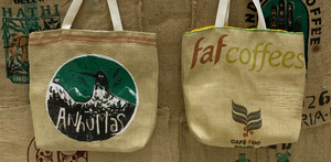 Sacs cabas, sacs, tabliers, coussins en toile de jute