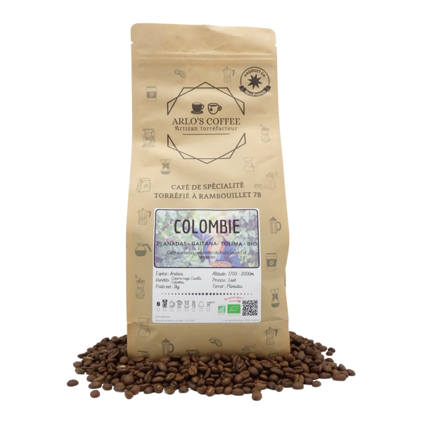 Café de spécialité de Colombie, pur arabica, grain ou moulu arrivé par voilier. Notes naturelles de fruits jaunes et amandes. Café éthique et responsable, préserve l'environnement et le producteur, en lui assurant une juste rémunération. Arlo's Coffee, artisan torréfacteur à Rambouillet, dans les Yvelines.