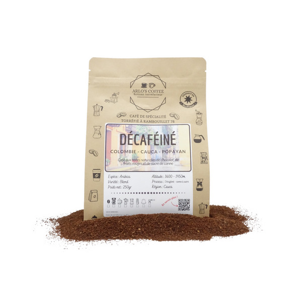 Voici un sachet de 250g de notre café l’Espresso en grain. Un café de spécialité appartenant à notre gamme fixe. Ce café est issu du commerce équitable, pur arabica, éthique, traçable, disponible en grain ou moulu. Arlo’s Coffee est un artisan torréfacteur de café de spécialité. Situé en ile de France dans les Yvelines à Rambouillet.