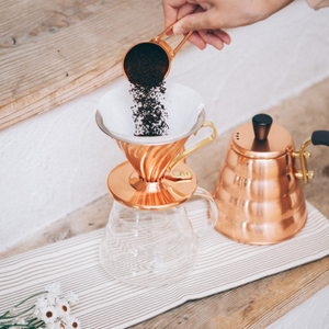 dripper cuivre, porte filtre V60, méthode douce, en vente chez Arlo's Coffee, brulerie à Rambouillet dans les Yvelines