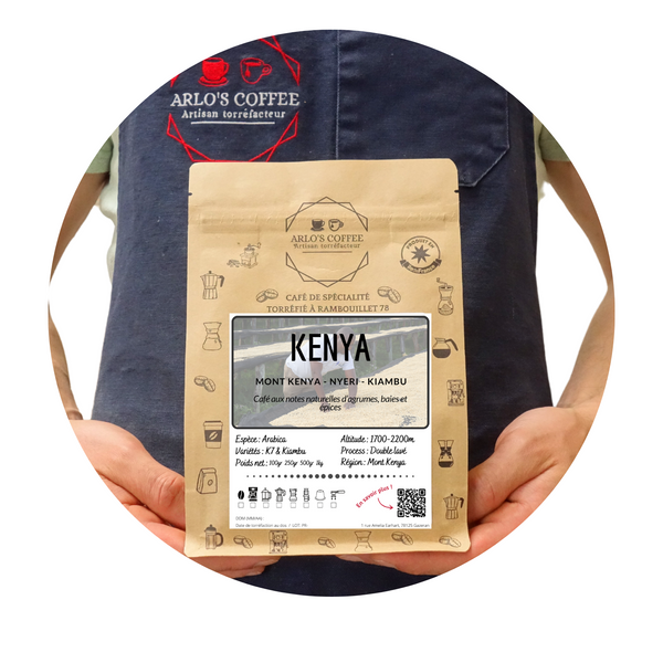 Voici Nyeri, un café du Kenya de notre gamme éphémère. Café de spécialité aux notes naturelles d'agrumes, baies et d'épices, pur arabica équitable, en grains ou moulu, éthique et durable. Fraîchement torréfié par Arlo's Coffee, artisan à Rambouillet, dans les Yvelines.