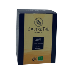 Rooibos vanille bio / L'Autre Thé / Arlo's Coffee/(également appelé thé rouge à la vanille) est accompagné de petits morceaux de gousse de vanille. Un rooibos subtilement vanillé et réconfortant. Le rooïbos a un goût naturellement boisé et miellé. Le rooïbos est un buisson endémique à l’Afrique du Sud, il possède de nombreuses vertus, beaucoup de minéraux et de vitamines. Il est sans théine ce qui lui permet d'être bu toute la journée, y compris par les enfant ou les femmes enceintes. 