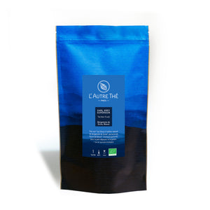 Earl Grey Supérieur Bio / L'autre thé / Thé noir / Arlo's Coffee / Ce thé noir Earl Grey Biologique est un subtil mélange de thés noirs d'Inde à la bergamote de Sicile parsemé de fleurs de bleuet.   Finement parfumé, il accompagne harmonieusement le petit déjeuner ou le goûter. Un grand classique pour les amateurs de bergamote. La bergamote est un agrume fruité très vif. En vente chez Arlo’s Coffee, artisan torréfacteur de café de spécialité situé à Rambouillet dans les Yvelines, ile de France.