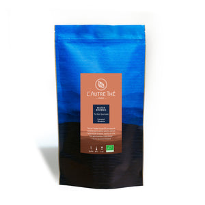 Mister Brownies Bio / L'autre thé / Thé noir / Arlo's Coffee / Ce thé noir bio gourmand est composé de thé noir Golden Yunnan et de morceaux de caramel, aux arômes naturels chocolat et noix. Une gourmandise pour le goûter, ou pour un petit déjeuner réconfortant ! En vente chez Arlo’s Coffee, artisan torréfacteur de café de spécialité situé à Rambouillet dans les Yvelines, ile de France. 
