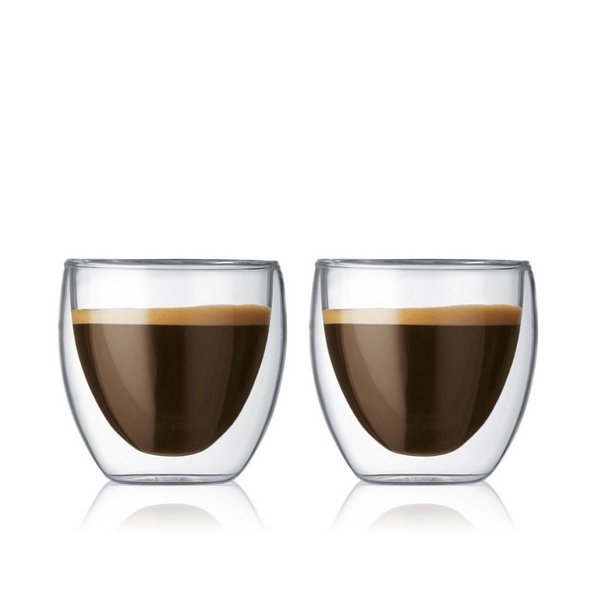  Verre à café seul, lot de 2 ou 6 verres double paroi 8 cl - Pavina. Ces verres sont compatibles four et micro-ondes jusqu'à 176°C. Passent au lave-vaisselle : les verres gardent leur transparence au fil du temps - Dimensions 6.4 x 6.2 cm. En vente chez Arlo’s Coffee, artisan torréfacteur de café de spécialité situé à Rambouillet dans les Yvelines, Rambouillet. 