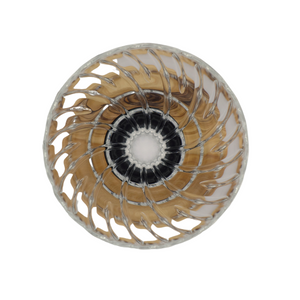 Accessoire indispensable pour préparer votre café en V60 : un dripper !  Méthode douce Modèle en bois d'olivier avec un cône en verre. Dripper de la marque Hario.  Convient pour 1 à 4 tasses. Dripper de la marque Hario.  Vendu chez Arlo's Coffee, artisan torréfacteur de café de spécialité situé à Rambouillet. Café en grain et café moulu. Café éthique. Café bio équitable. 