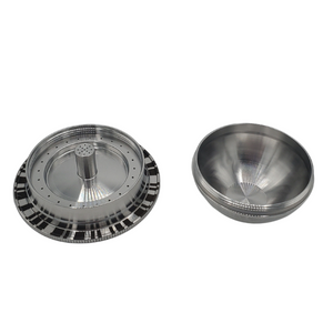 Éléments contenus dans la boite : une capsule réutilisable compatible Vertuo, une brosse et une cuillère doseuse. La capsule est en acier inoxydable et couvercle en silicone conçues pour une réutilisation sans fin sur votre machine Vertuo ! En vente chez Arlo’s Coffee, artisan torréfacteur de café de spécialité situé à Rambouillet dans les Yvelines. Café en grain et moulu. Café éthique et responsable.  