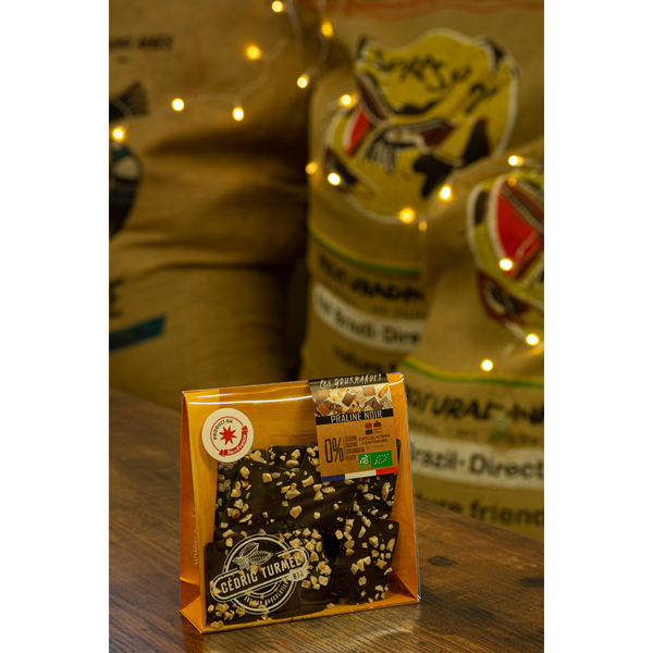 Un coffret cadeau composé de chocolat, café et miel.  Arlo’s Coffee est un artisan torréfacteur de café de spécialité, pur arabica, grain ou moulu, éthique et durable. Situé en ile de France à Rambouillet. coffee box, coffee gift box. 