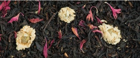  Ce thé "Etoile de Noël" est un thé noir aux arômes naturels de cerise et d'amande rehaussé de gingembre. Il est parsemé de pétales de bleuet rouge et de fleurs de camomille. Ingrédients : Thé noir, camomille romaine, arôme naturel, fleurs de bleuet rouges. En vente chez Arlo’s Coffee, artisan torréfacteur de café de spécialité situé à Rambouillet dans les Yvelines, ile de France. 